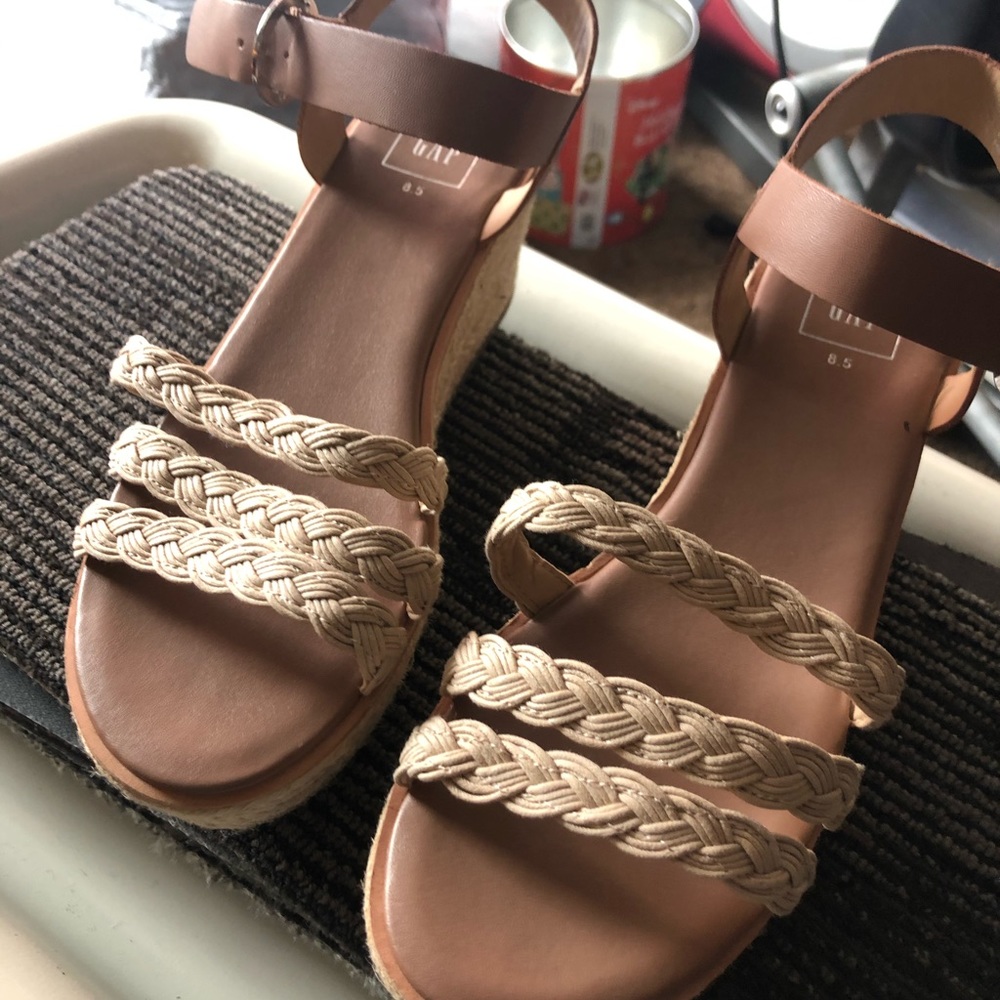 Gap wedge sandals